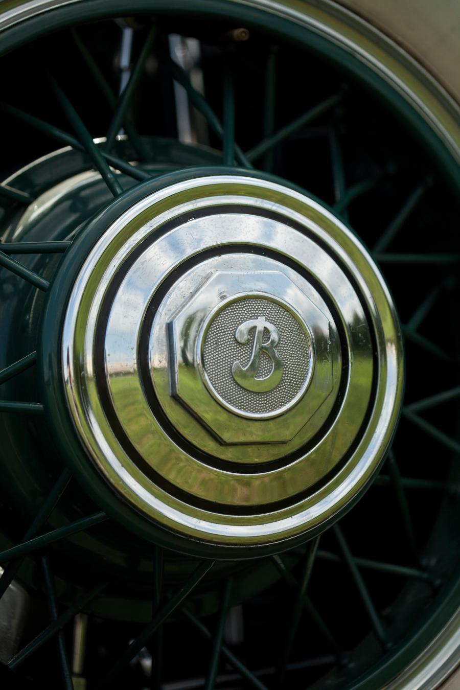  Buick Series 90 7-Passenger Phaeton 1931 года  (фото 8 из 19)